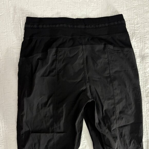 NWOT Lululemon Dance Studio Crop 25" Black Swift Lightweight Mid-Rise Pants 8 - Picture 6 of 10